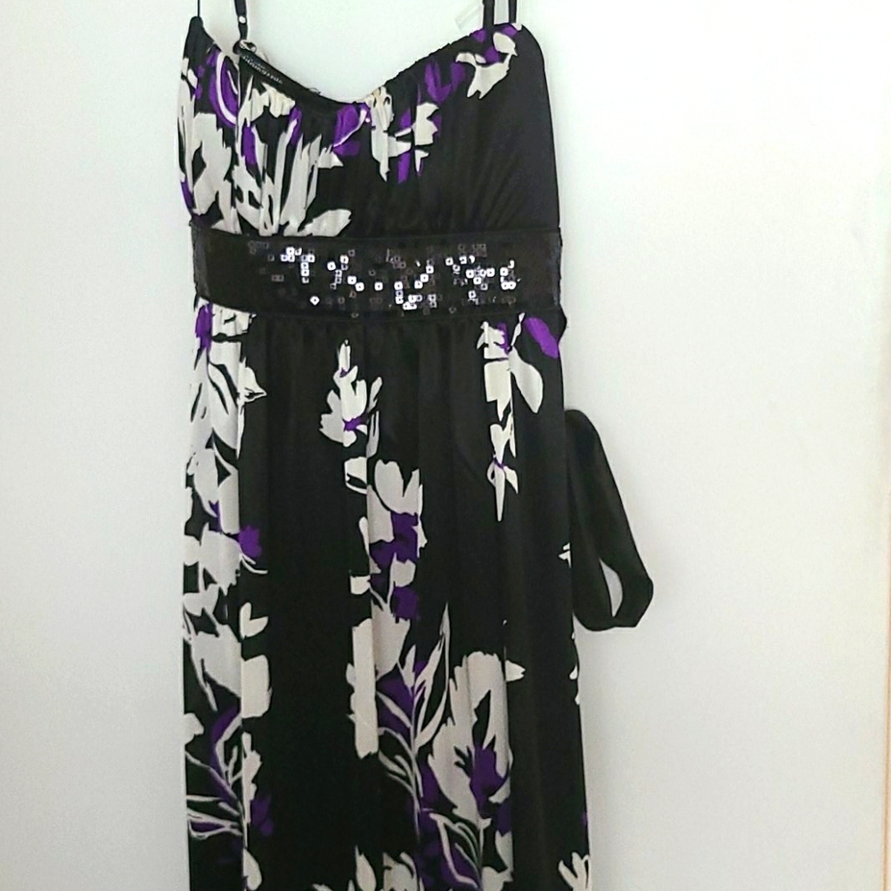 Gorgeous classy spaghetti strap dress